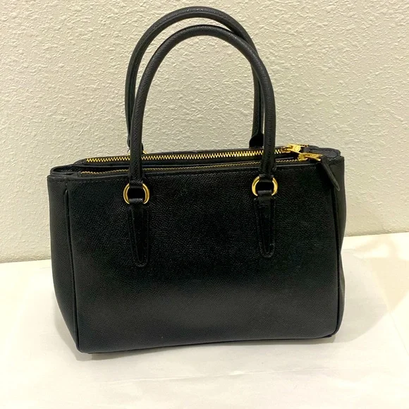 Coach Mini Surrey Carryall Black Heart  Limited Edition Leather Handbag - Picture 13 of 17